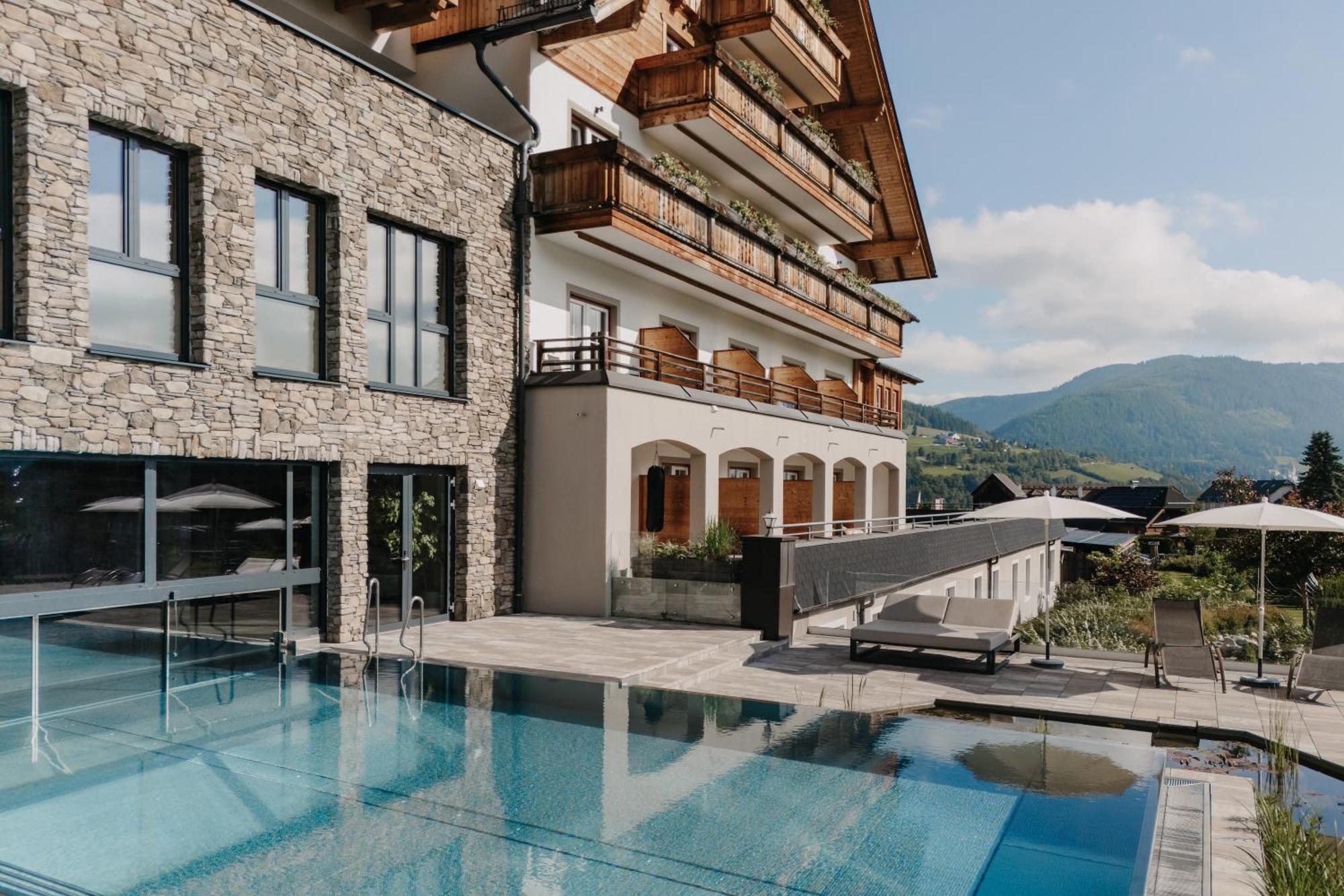 Almgut - Mountain Wellness Hotel Sankt Margarethen im Lungau Zewnętrze zdjęcie